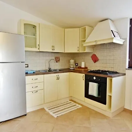 Appartamento Neue In Valica Mit Terrasse