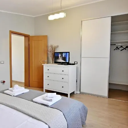 Apartman Neue In Valica Mit Terrasse