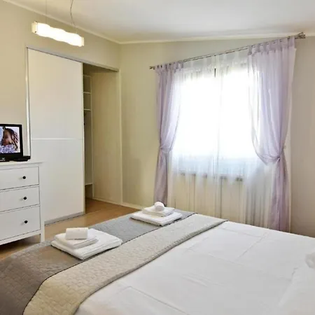 Apartmán Neue In Valica Mit Terrasse *
