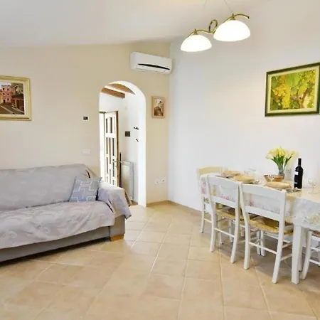 Neue In Valica Mit Terrasse Apartmán *